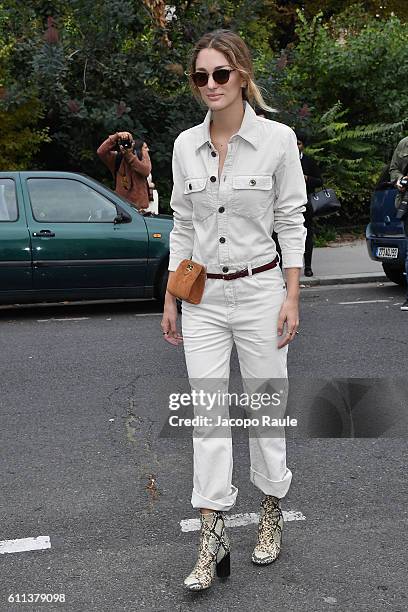 Sofia Sanchez de Betak is seen arriving at Chloe fashion show during the Paris Fashion Week Spring/Summer 2017 on September 29, 2016 in Paris, France.