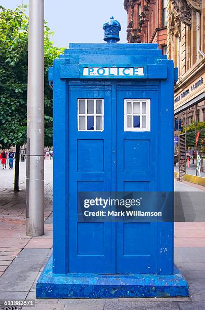 glasgow police box. - emergency telephone box stock pictures, royalty-free photos & images