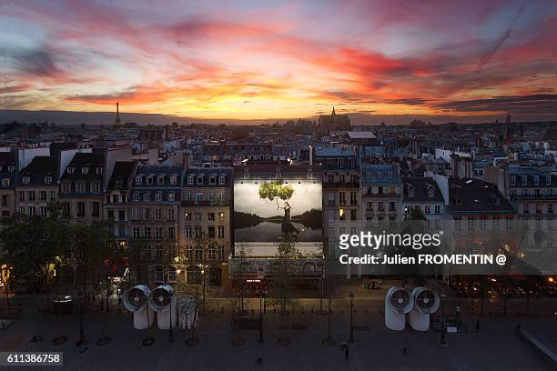 depuis le centre pompidou, paris - centre georges pompidou stock pictures, royalty-free photos & images