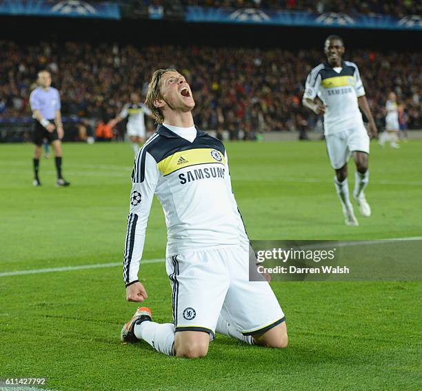 Fernando Torres of Chelsea celebrates his goal during the UEFA Champions League Semi Final, second leg match between FC Barcelona and Chelsea FC at...