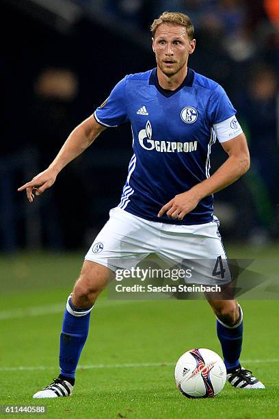 Benedikt Hoewedes of Schalke controls the ball during the UEFA Europa League match between FC Schalke 04 and FC Salzburg at Veltins-Arena on...