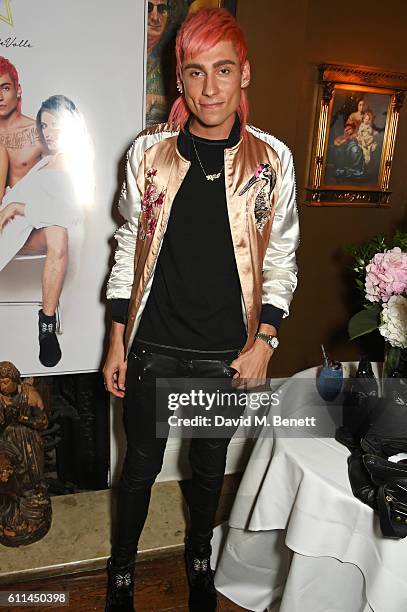 Kyle De'Volle attends the JF London x Kyle De'Volle VIP dinner at Beach Blanket Babylon on September 29, 2016 in London, England.