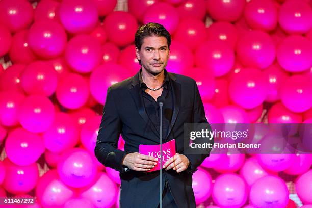 Marcus Schenkenberg attends the InTouch Awards 'Icons & Idols' at Nachtresidenz on September 29, 2016 in Duesseldorf, Germany.