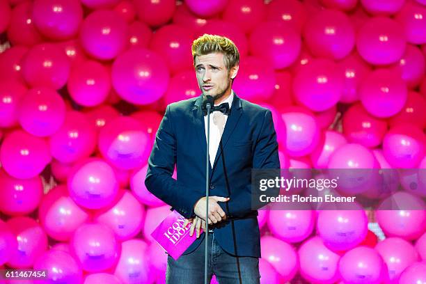 Joergn Schloenvoigt attends the InTouch Awards 'Icons & Idols' at Nachtresidenz on September 29, 2016 in Duesseldorf, Germany.