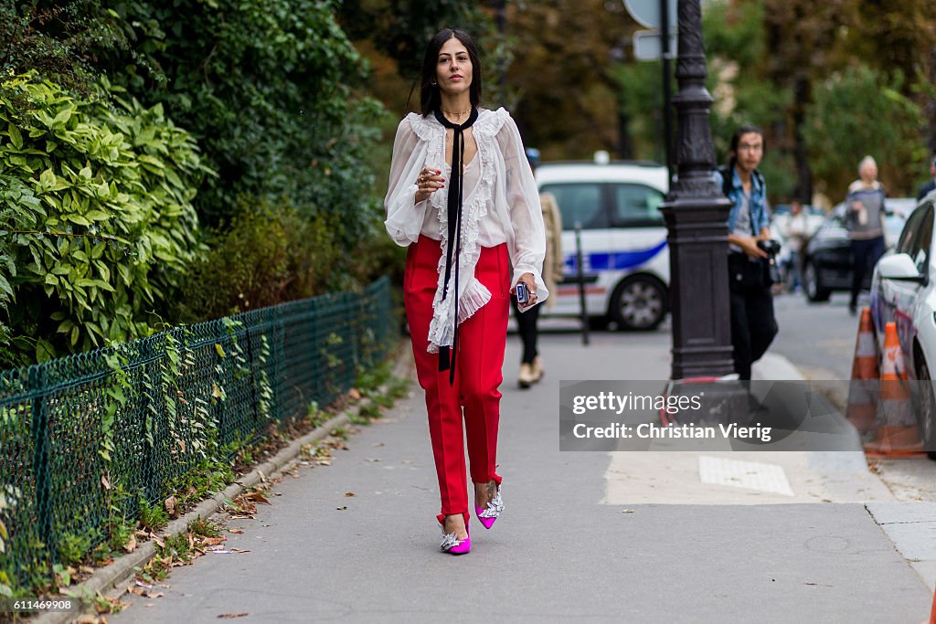 Street Style : Day Three Paris Fashion Week Spring/Summer 2017