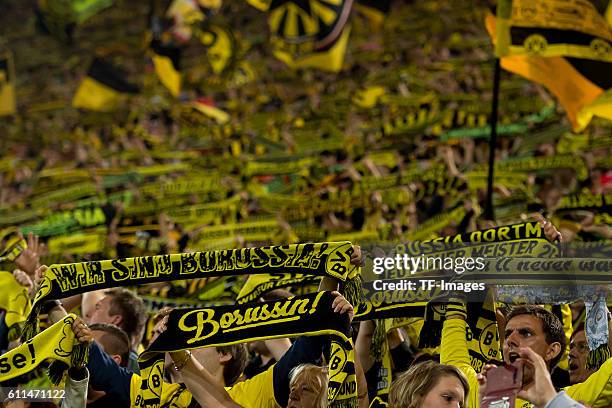 Dortmund, Germany , 1.Bundesliga 5. Spieltag, BV Borussia Dortmund - SC Freiburg, 3:1, BVB Fans, Schal, Schals, scarf, scarfs