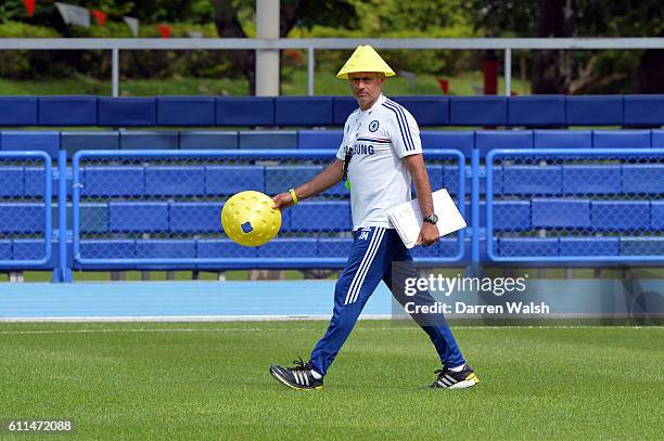 185 Mourinho Funny Photos and Premium High Res Pictures - Getty Images 185 Mourinho Funny Photos and Premium High Res Pictures - Getty Images