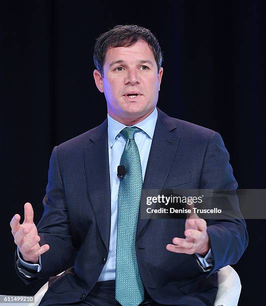 Geoff Freeman 179 Geoff Freeman Photos & High Res Pictures - Getty Images