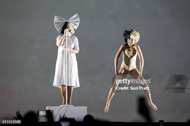 Maddie Ziegler Sia Fotografías e imágenes de stock - Getty Images