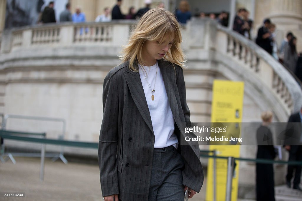 Street Style : Day Three Paris Fashion Week Spring/Summer 2017