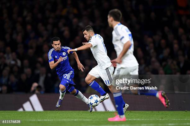 Chelsea's Pedro and Dynamo Kiev's Moraes battle for the ball