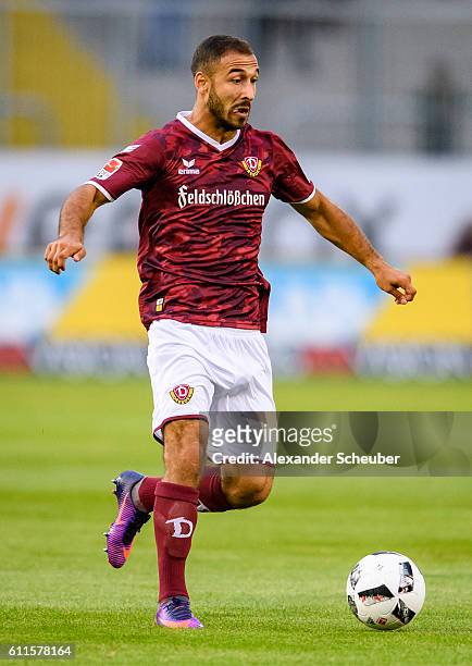 Akaki Gogia of Dresden during the Second Bundesliga match between SV Sandhausen and SG Dynamo Dresden at Hardtwaldstadion on September 30, 2016 in...