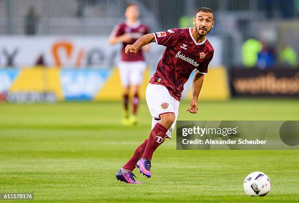 Akaki Gogia of Dresden during the Second Bundesliga match between SV Sandhausen and SG Dynamo Dresden at Hardtwaldstadion on September 30, 2016 in...