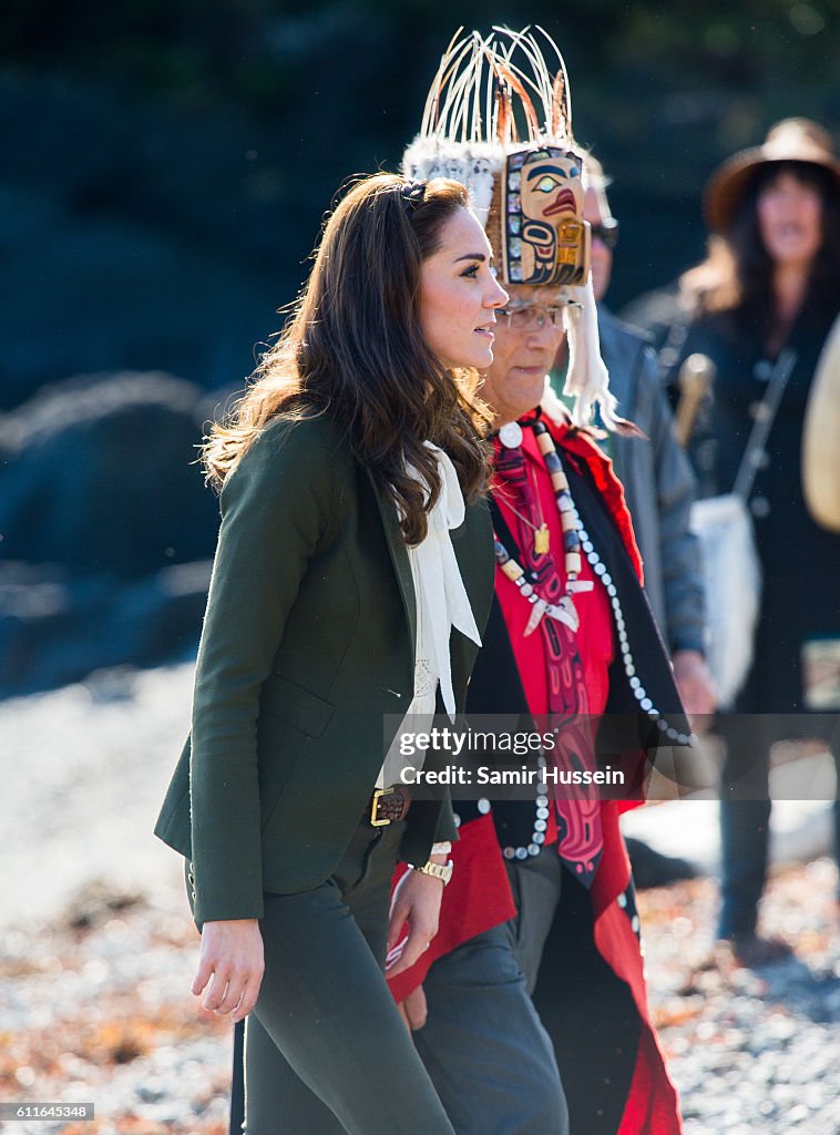 2016 Royal Tour To Canada Of The Duke And Duchess Of Cambridge - Haida Gwaii, British Columbia