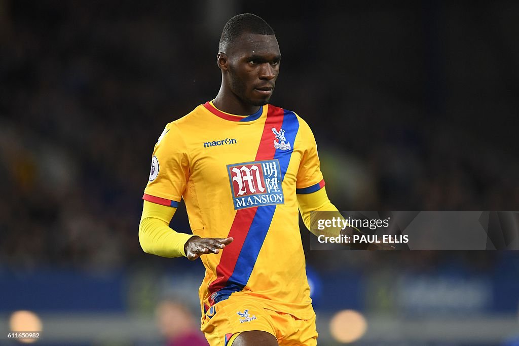 FBL-ENG-PR-EVERTON-PALACE