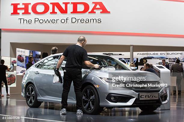 Clean Car Type R Honda Civic Type R Photos and Premium High Res Pictures - Getty Images