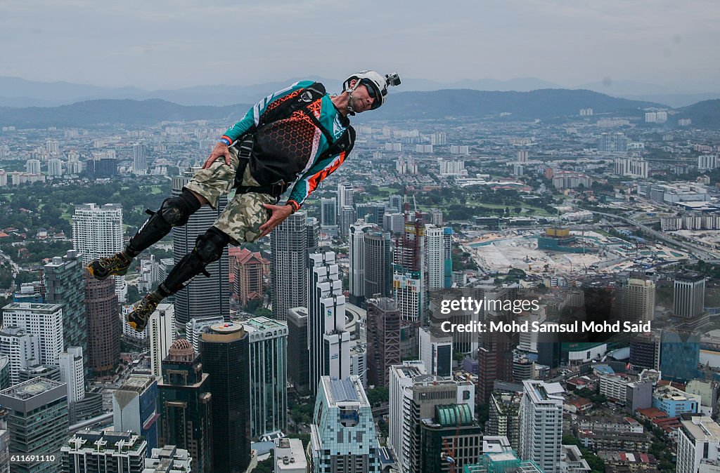 International Base Jump In Malaysia