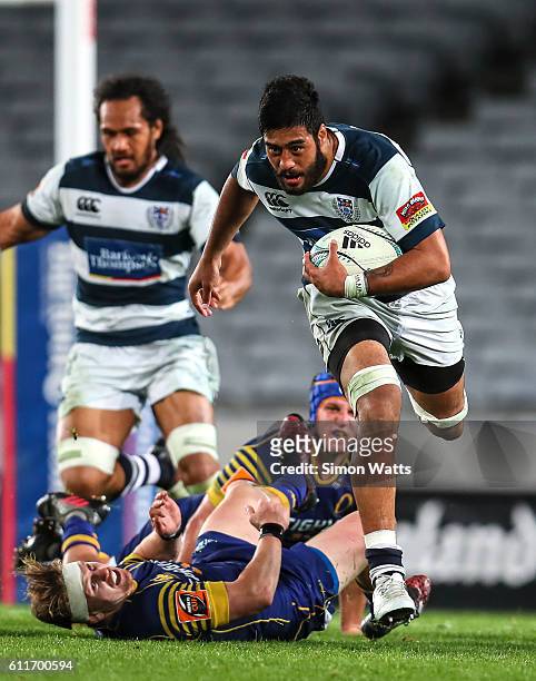 Akira Ioane of Auckland makes a break during the round seven Mitre 10 Cup match between Auckland and Otago at Eden Park on October 1, 2016 in...