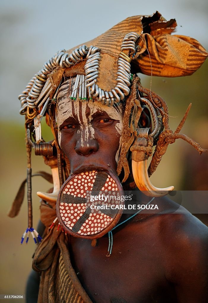 ETHIOPIA-CULTURE-TRIBES-MURSI