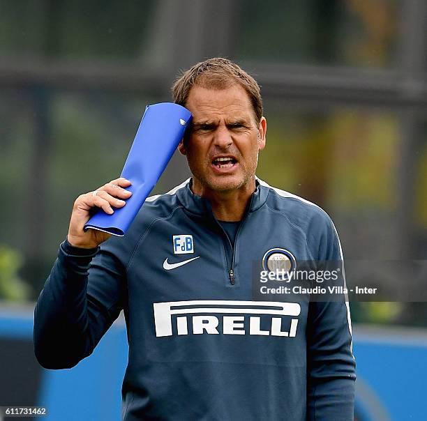 Head coach Frank de Boer reacts during the FC Internazionale training session at the club's training ground at Appiano Gentile on October 01, 2016 in...