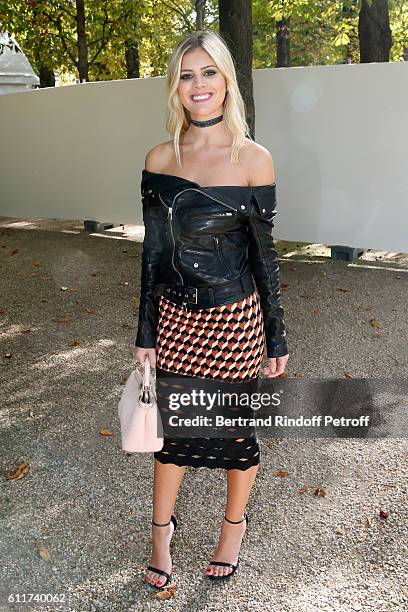 Lala Rudge attends the Elie Saab show as part of the Paris Fashion Week Womenswear Spring/Summer 2017 on October 1, 2016 in Paris, France.