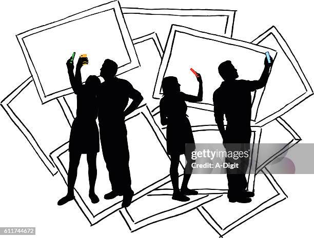 ilustraciones, imágenes clip art, dibujos animados e iconos de stock de selfies pareja vector silueta - sujetar en el aire