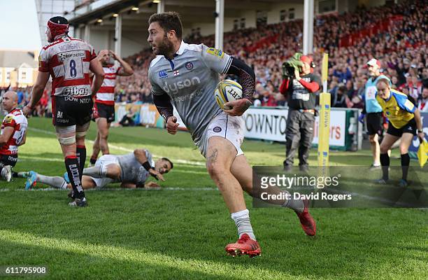 Matt Banahan of Bath breaks clear to score their second try during the Aviva Premiership match between Gloucester and Bath at Kingsholm Stadium on...