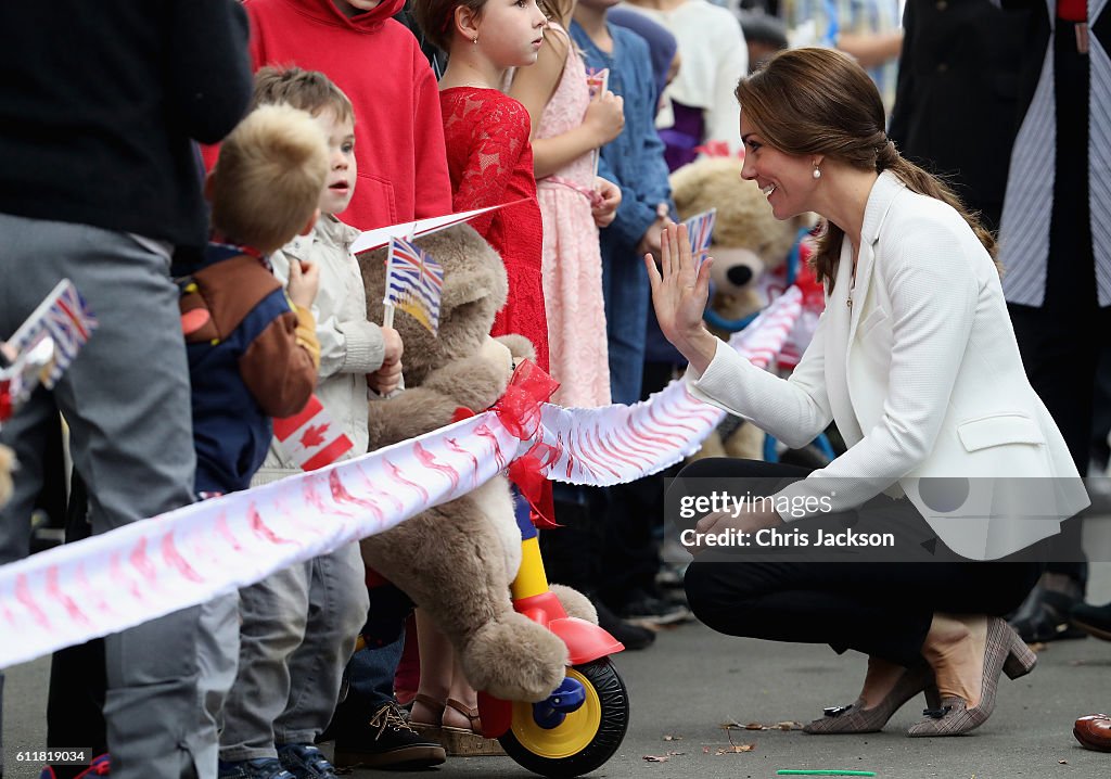 2016 Royal Tour To Canada Of The Duke And Duchess Of Cambridge - Victoria