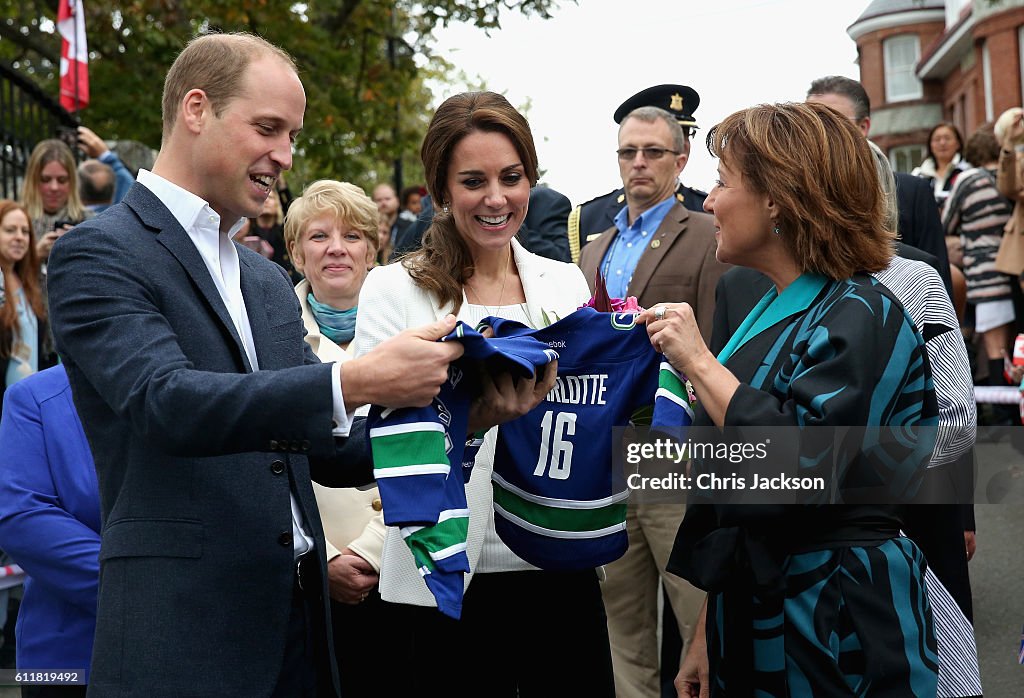 2016 Royal Tour To Canada Of The Duke And Duchess Of Cambridge - Victoria