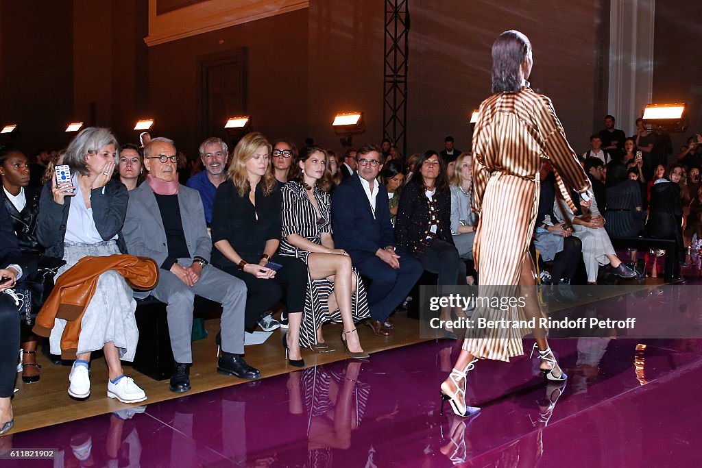 Nina Ricci : Front Row  - Paris Fashion Week Womenswear Spring/Summer 2017