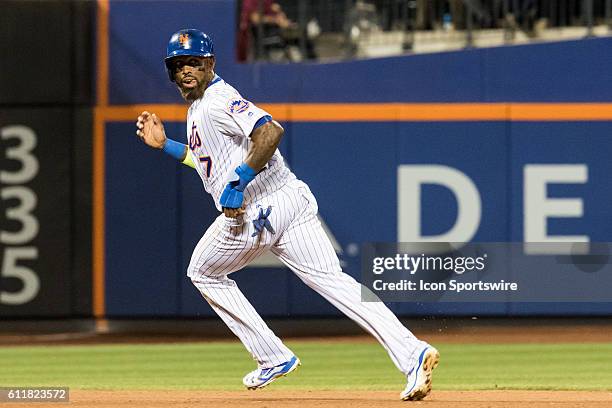 New York Mets Infield Jose Reyes [3276] rounds second on a single by Cabrera in the seventh inning of a regular season game between the Philadelphia...