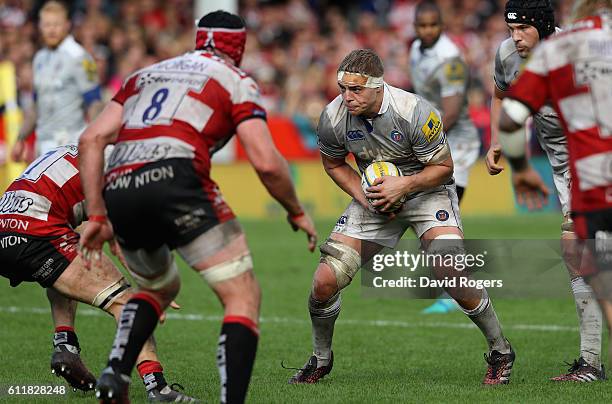 Tom Ellis of Bath runs with the ball during the Aviva Premiership match between Gloucester and Bath at Kingsholm Stadium on October 1, 2016 in...
