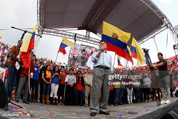 Paco Moncayo speaks during the convention in Quito, Ecuador on October 01, 2016. Acuerdo Nacional por el Cambio, Paco Moncayo elected as the...