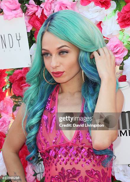 162 Mariahlynn Stock Photos, High-Res Pictures, And Images - Getty Images