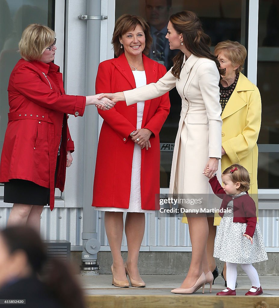 2016 Royal Tour To Canada Of The Duke And Duchess Of Cambridge - Victoria, British Columbia