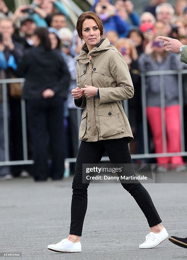 2016 Royal Tour To Canada Of The Duke And Duchess Of Cambridge - Victoria, British Columbia