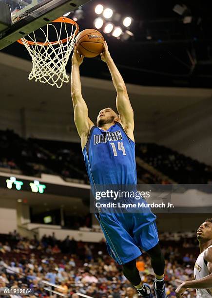 Keith Hornsby of the Dallas Mavericks goes to the basket against the New Orleans Pelicans during a preseason game on October 1, 2016 at CenturyLink...