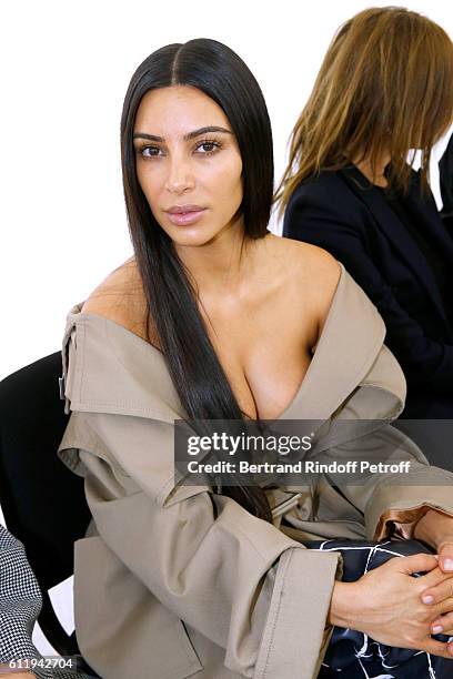 Kim Kardashian attends the Balenciaga show as part of the Paris Fashion Week Womenswear Spring/Summer 2017 on October 2, 2016 in Paris, France.