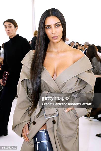 Kim Kardashian attends the Balenciaga show as part of the Paris Fashion Week Womenswear Spring/Summer 2017 on October 2, 2016 in Paris, France.