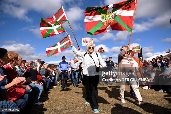 Basque Pride Basque Nationalist Party members carry 'Ikurrinas' as they parade ...