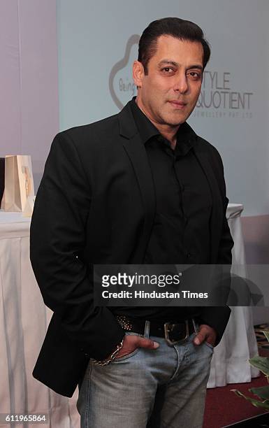 3,558 Salman Khan Actor Photos and Premium High Res Pictures - Getty Images