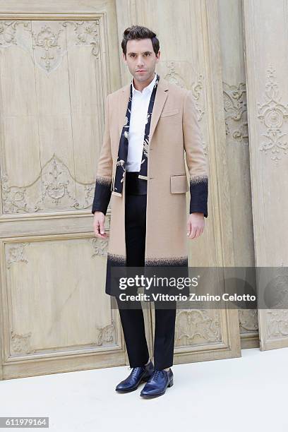 Mika attends the Valentino show as part of the Paris Fashion Week Womenswear Spring/Summer 2017 on October 2, 2016 in Paris, France.