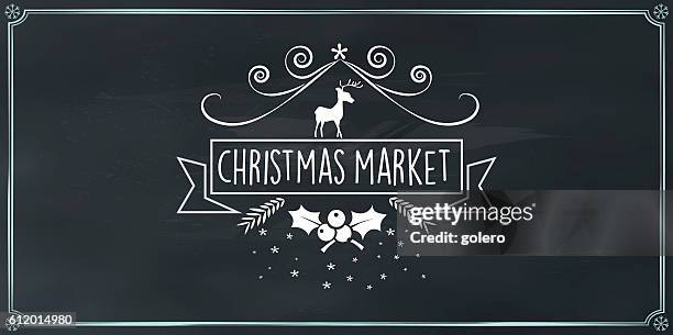 vektor weihnachtsmarkt vintage abzeichen auf kreidetafel - weihnachtsmarkt stock-grafiken, -clipart, -cartoons und -symbole