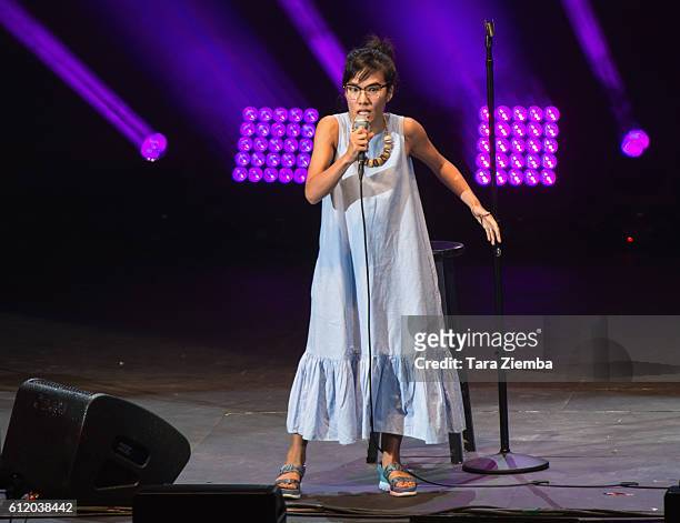 255 Ali Wong Comedian Photos and Premium High Res Pictures - Getty Images