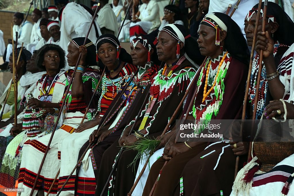 Ireecha Thousands of Oromo people attend the