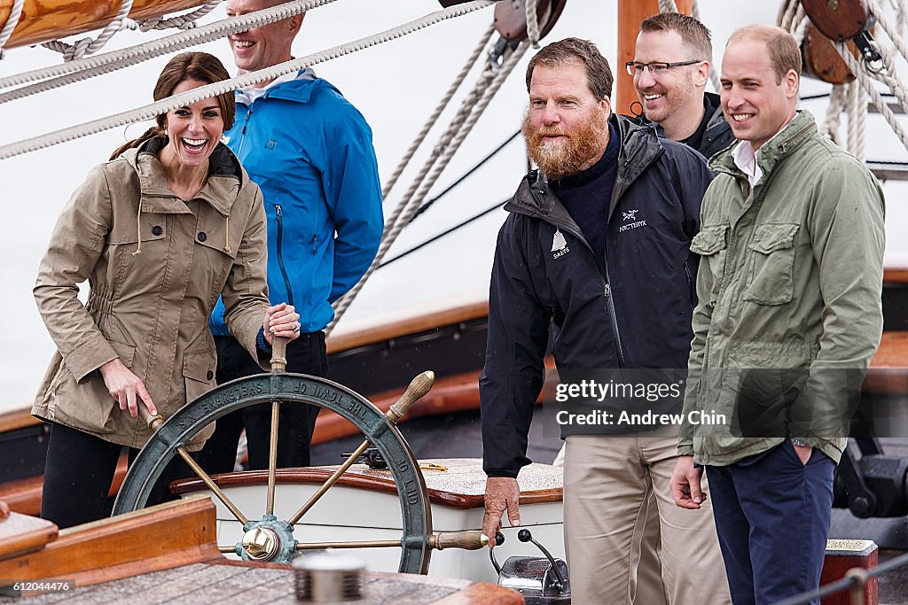 2016 Royal Tour To Canada Of The Duke And Duchess Of Cambridge - Victoria, British Columbia