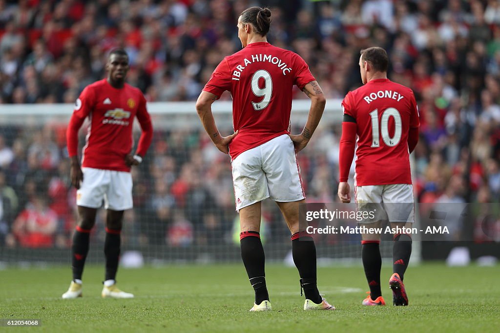 Manchester United v Stoke City - Premier League