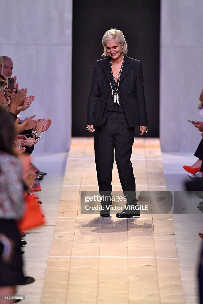 Christian Dior : Runway - Paris Fashion Week Womenswear Spring/Summer 2017