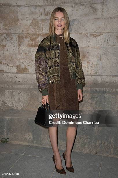 Natalia Vodianova attends the Givenchy show as part of the Paris Fashion Week Womenswear Spring/Summer 2017 on October 2, 2016 in Paris, France.