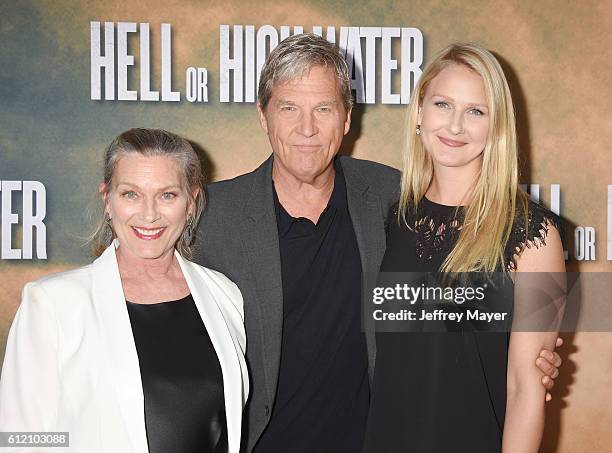 Susan Bridges, actor Jeff Bridges and daughter Haley Bridges arrive at the screening of CBS Films' 'Hell Or High Water' at ArcLight Hollywood on...